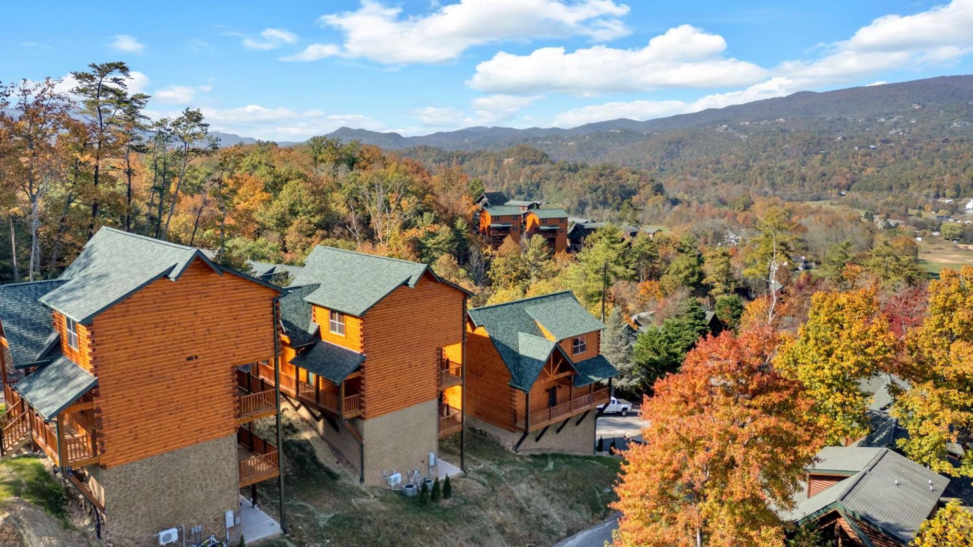 New Luxury Cabin With Indoor Pool, Hot Tub, & Theater Villa Pigeon Forge Dış mekan fotoğraf