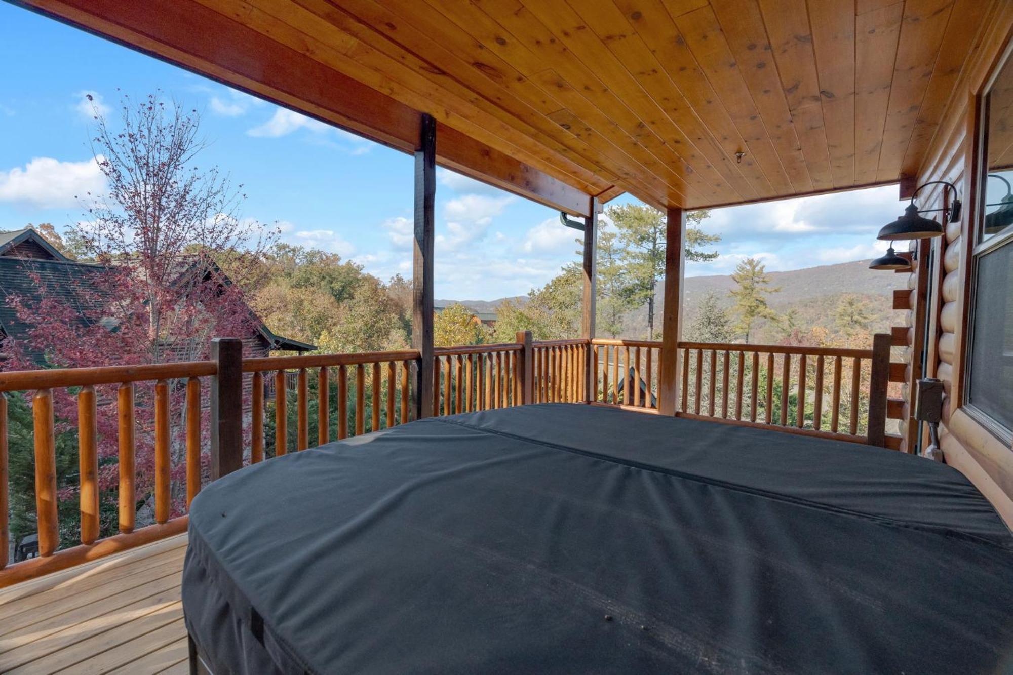 New Luxury Cabin With Indoor Pool, Hot Tub, & Theater Villa Pigeon Forge Dış mekan fotoğraf