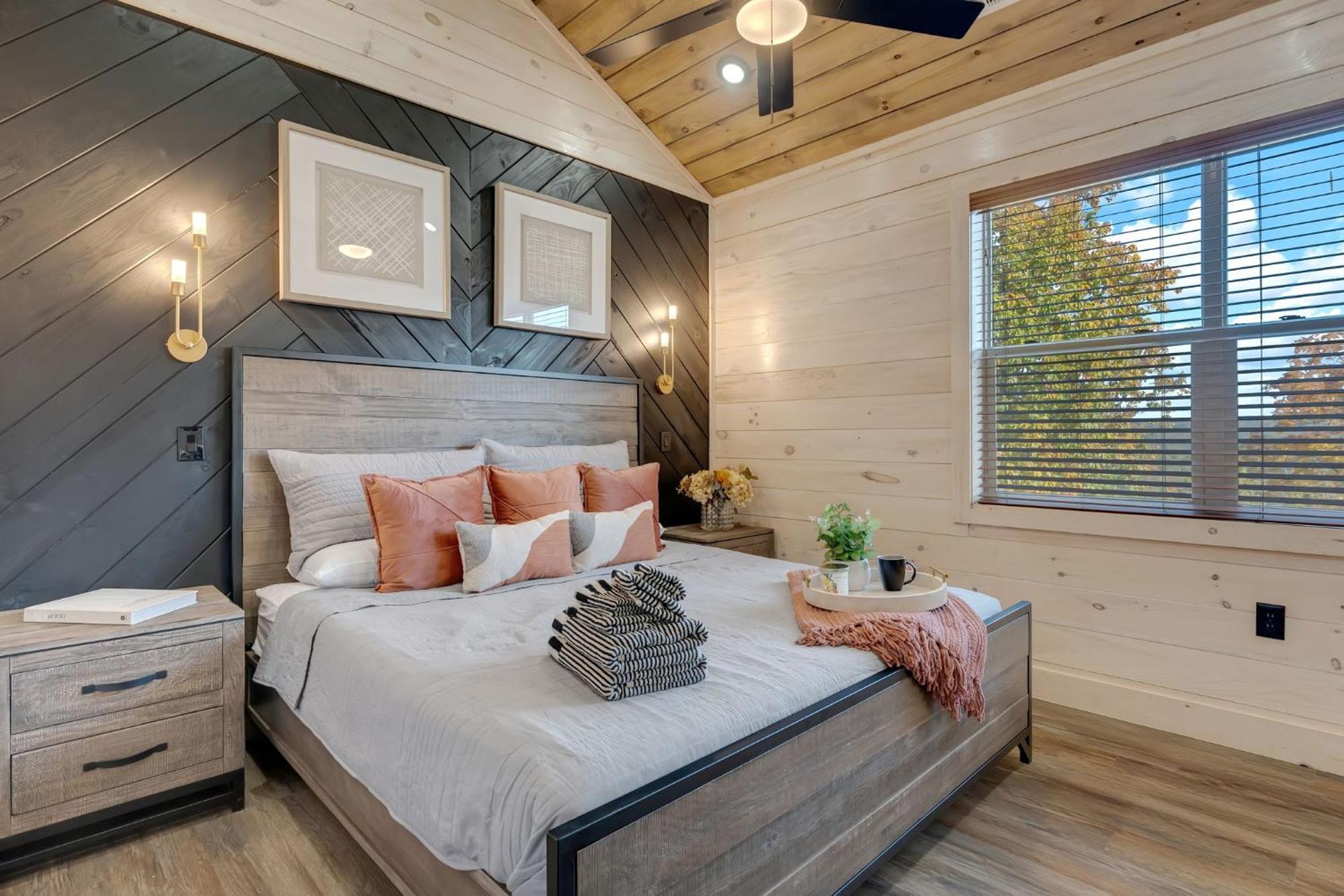 New Luxury Cabin With Indoor Pool, Hot Tub, & Theater Villa Pigeon Forge Dış mekan fotoğraf