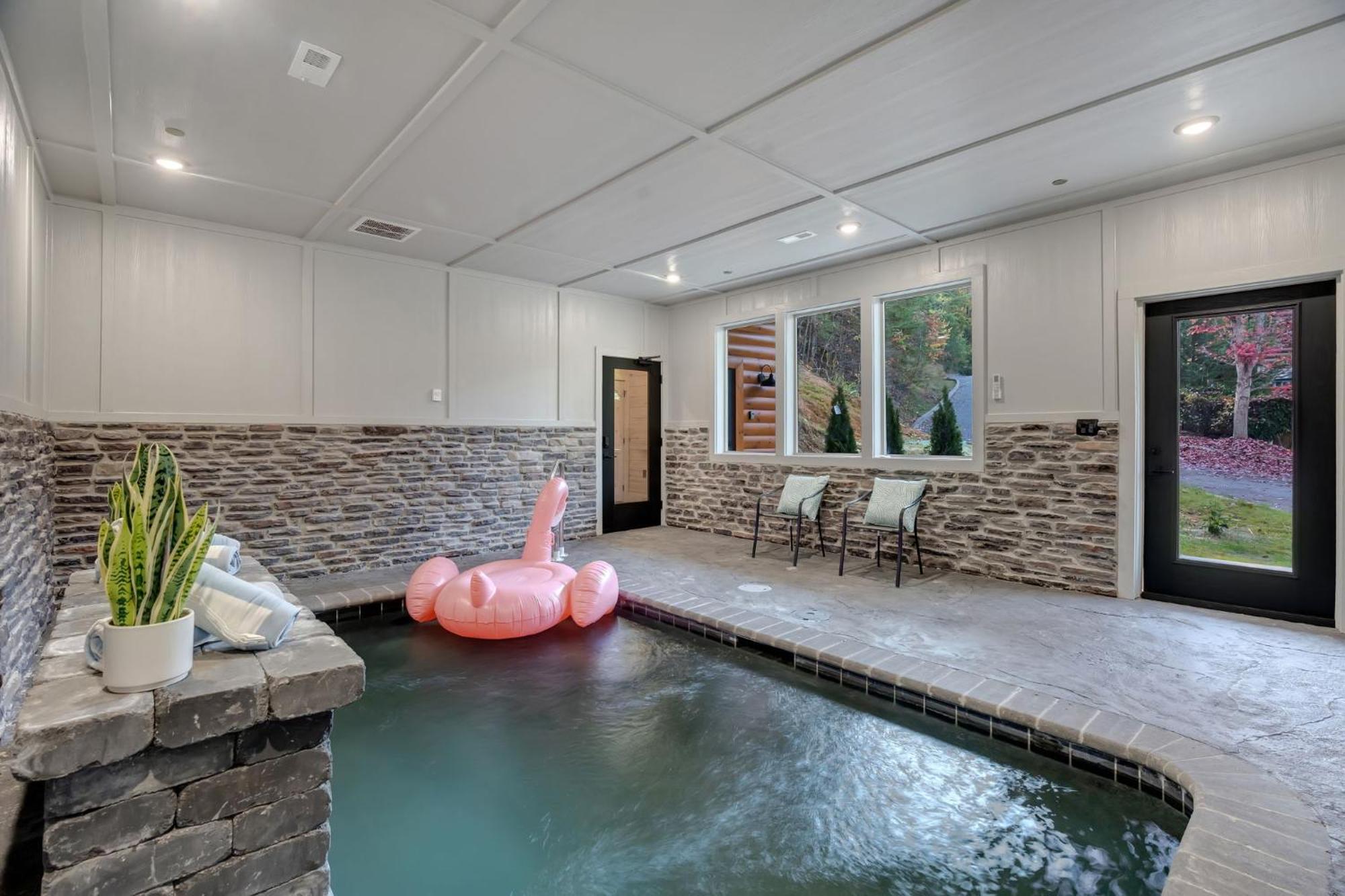 New Luxury Cabin With Indoor Pool, Hot Tub, & Theater Villa Pigeon Forge Dış mekan fotoğraf